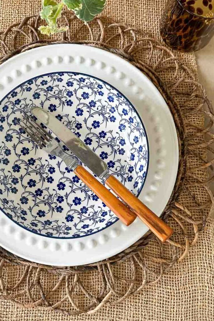 blue, brown, and white place setting