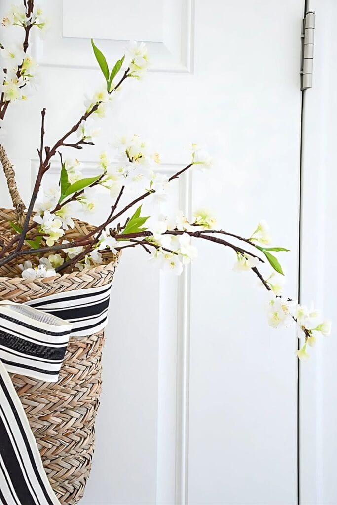 Spring Door Decoration-blooming branches in baskets