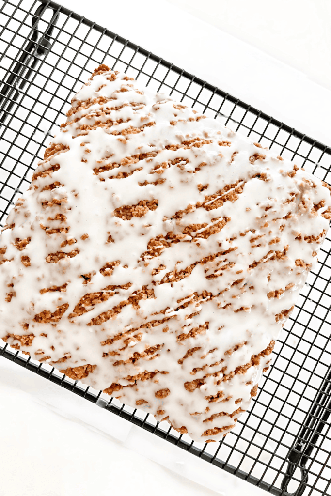 PUMPKIN SPICE COFFEE CAKE ON A WIRE RACK