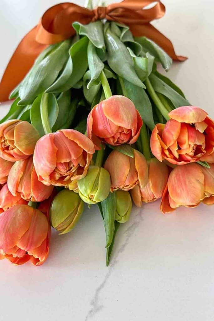 Easter Table Ideas -burnt orange tulips