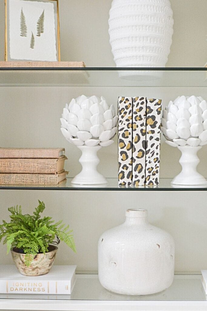 bookshelf decor ideas using the grid method for styling