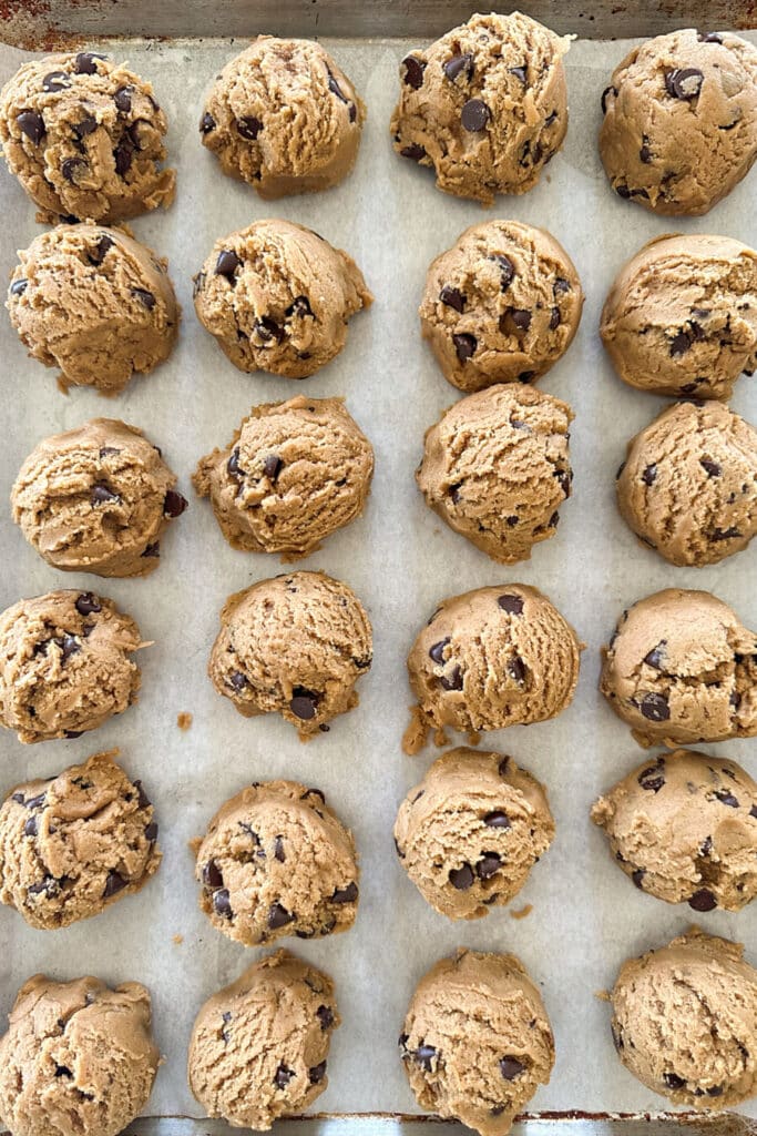 CHOCOLATE CHIP COOKIE DOUGH