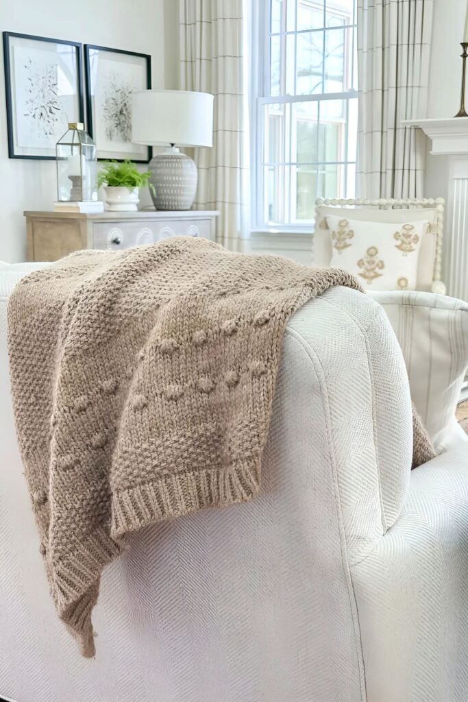 neutral winter living room