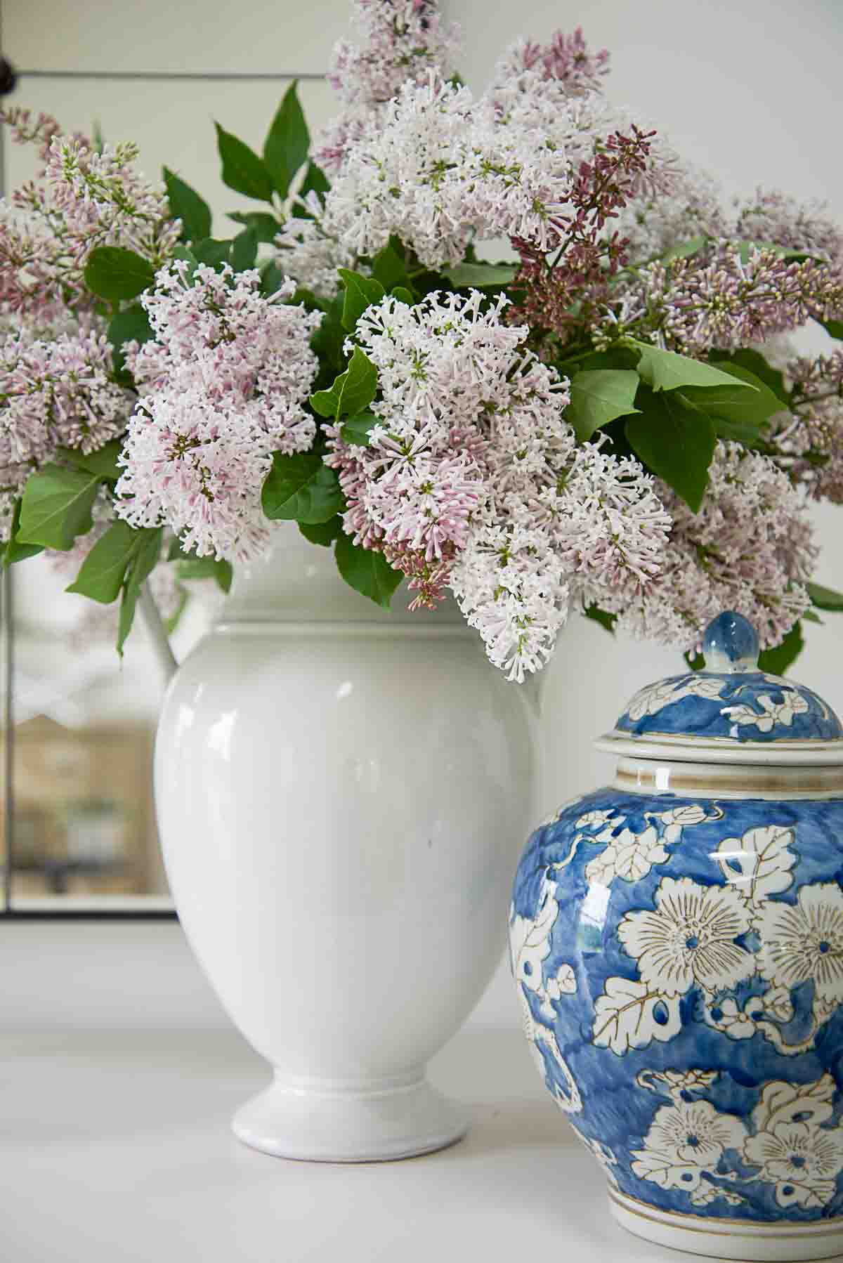 lilacs and a chinoiserie pot