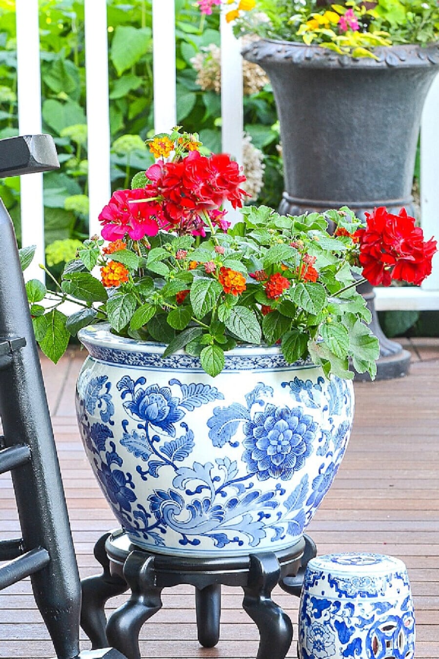 BLUE AND WHITE PLANTERS ON THE FRONT PORCH