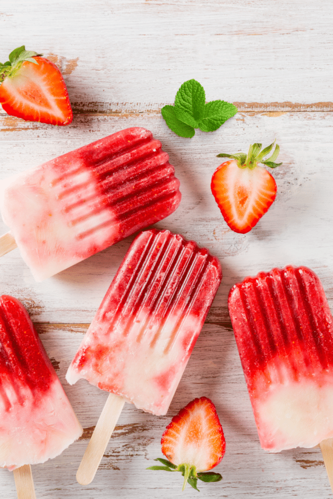 STRAWBERRY POPSICLES/ CANVA