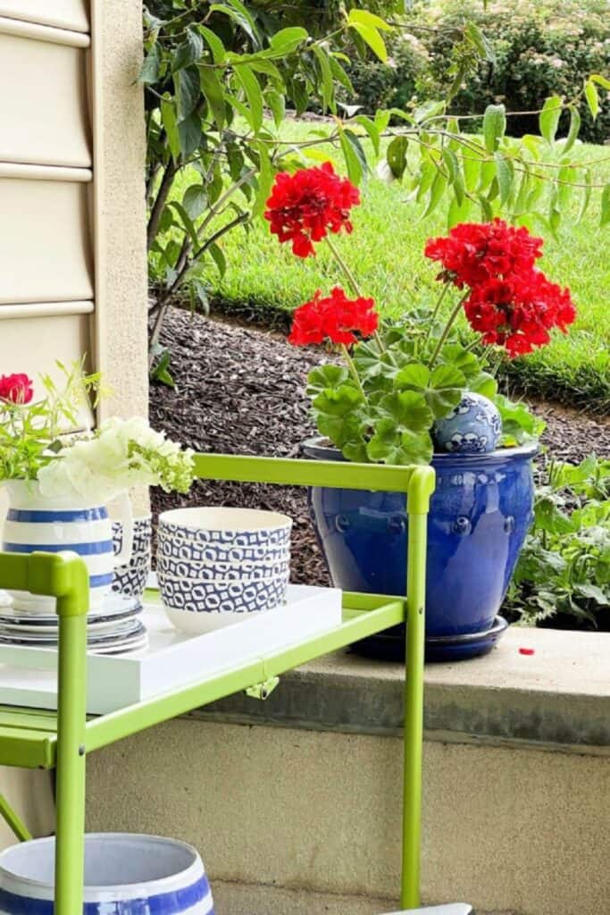 lime-green-bar-cart-outdoor-dishes-summer-patio-ideas.jpg