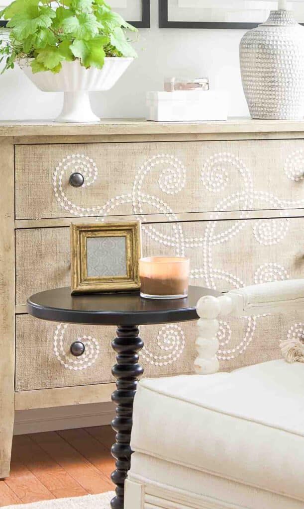 Texture-spindles on furniture/ architectural