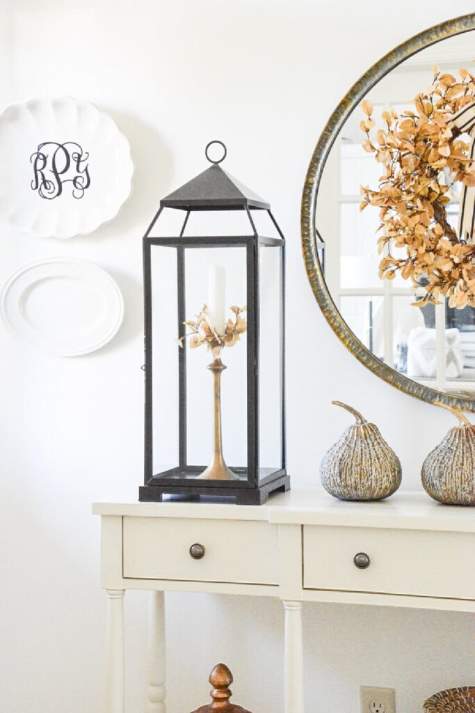 planning for fall and decorating: fall foyer in neutral tones.