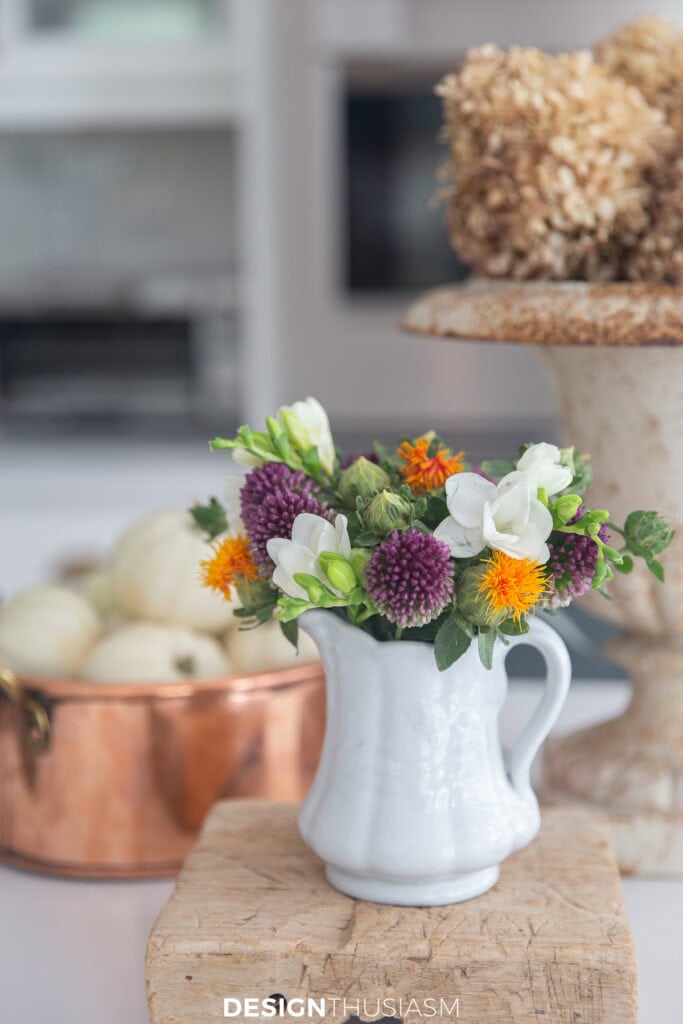 a small bouquet of fall flowers