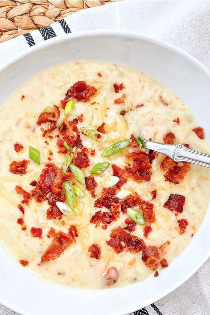 BOWL OF LOADED POTATO SOUP
