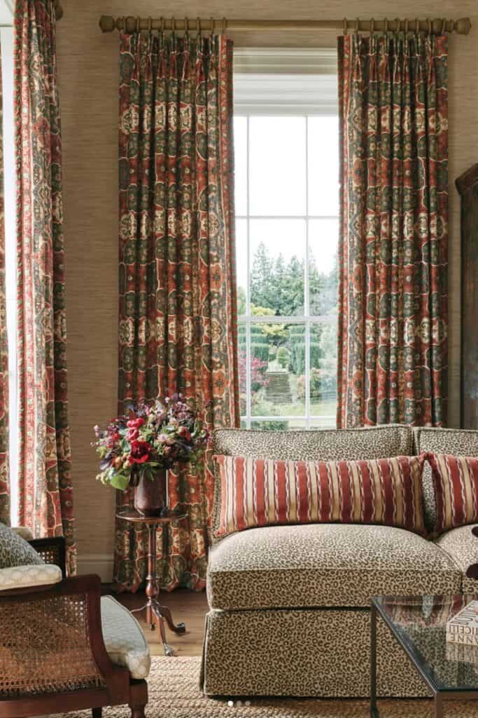 gorgeous mixed patterned room