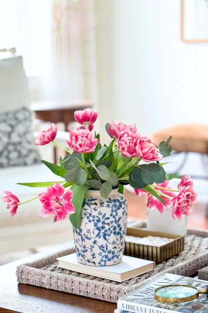 Beautiful Decorating With Flowers And Greenery Ideas For Every Room