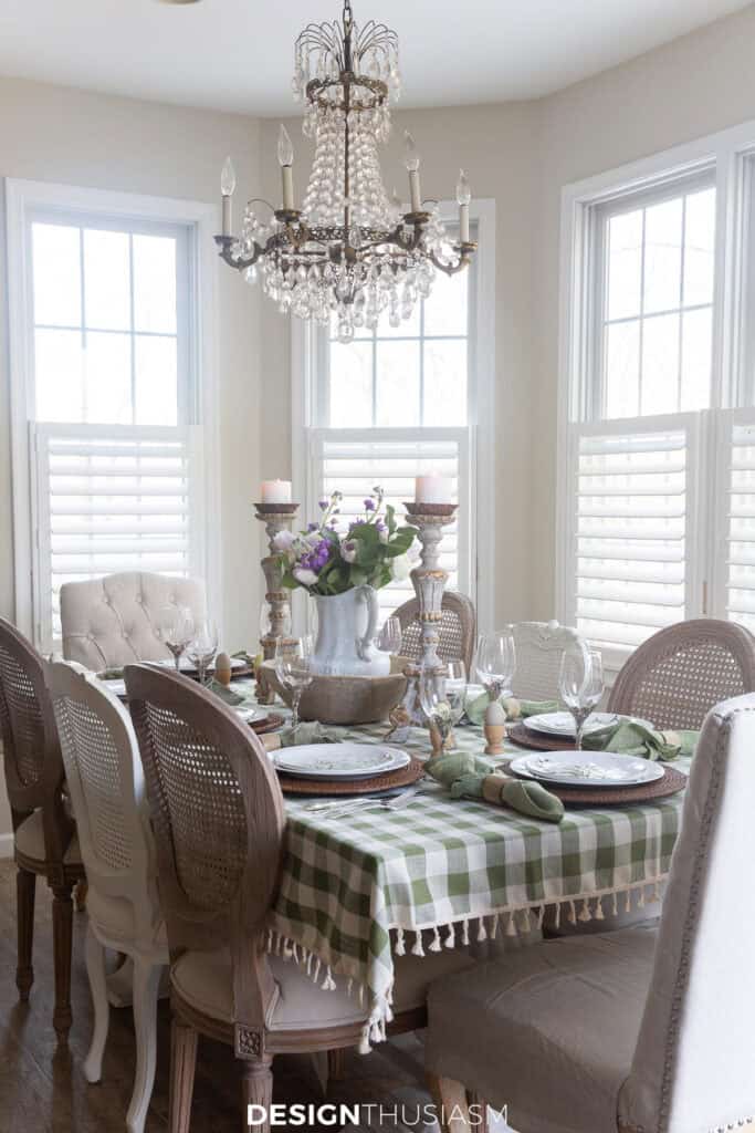 pretty green and white spring tablescape