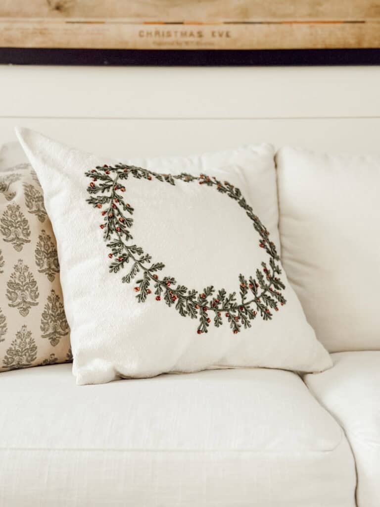 Wreath pillow