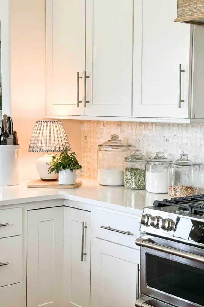 practical-gracious-living-at-home-white-kitchen
