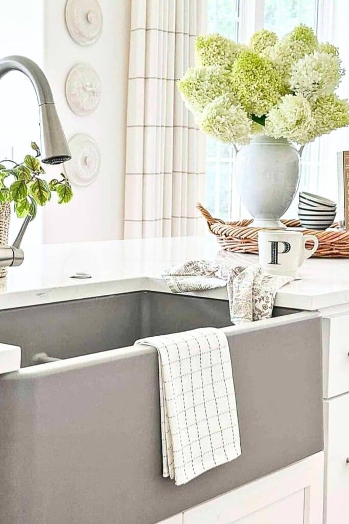 limelight vignette on the kitchen island