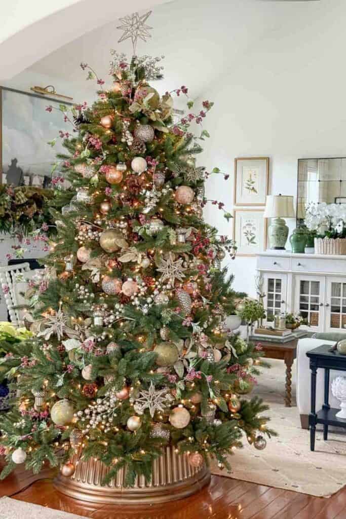 Christmas Tour 2025-decorated tree in the living room