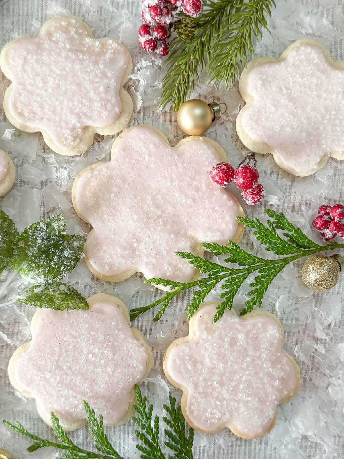 SUGAR COOKIES WITH SNOW AND CHRISTMAS GREENS