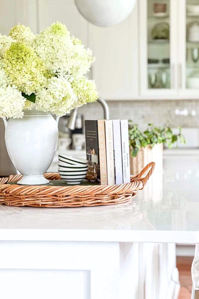 Kitchen Island Decor Ideas Using A Tray And Flowers