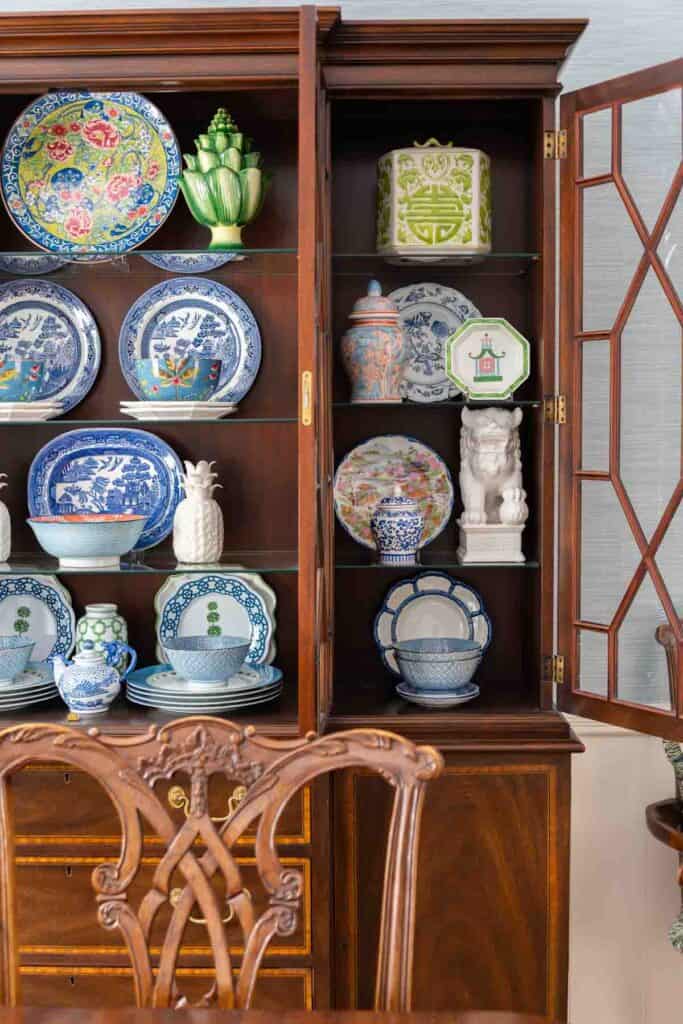 traditional dining room cabinet with chinoiserie